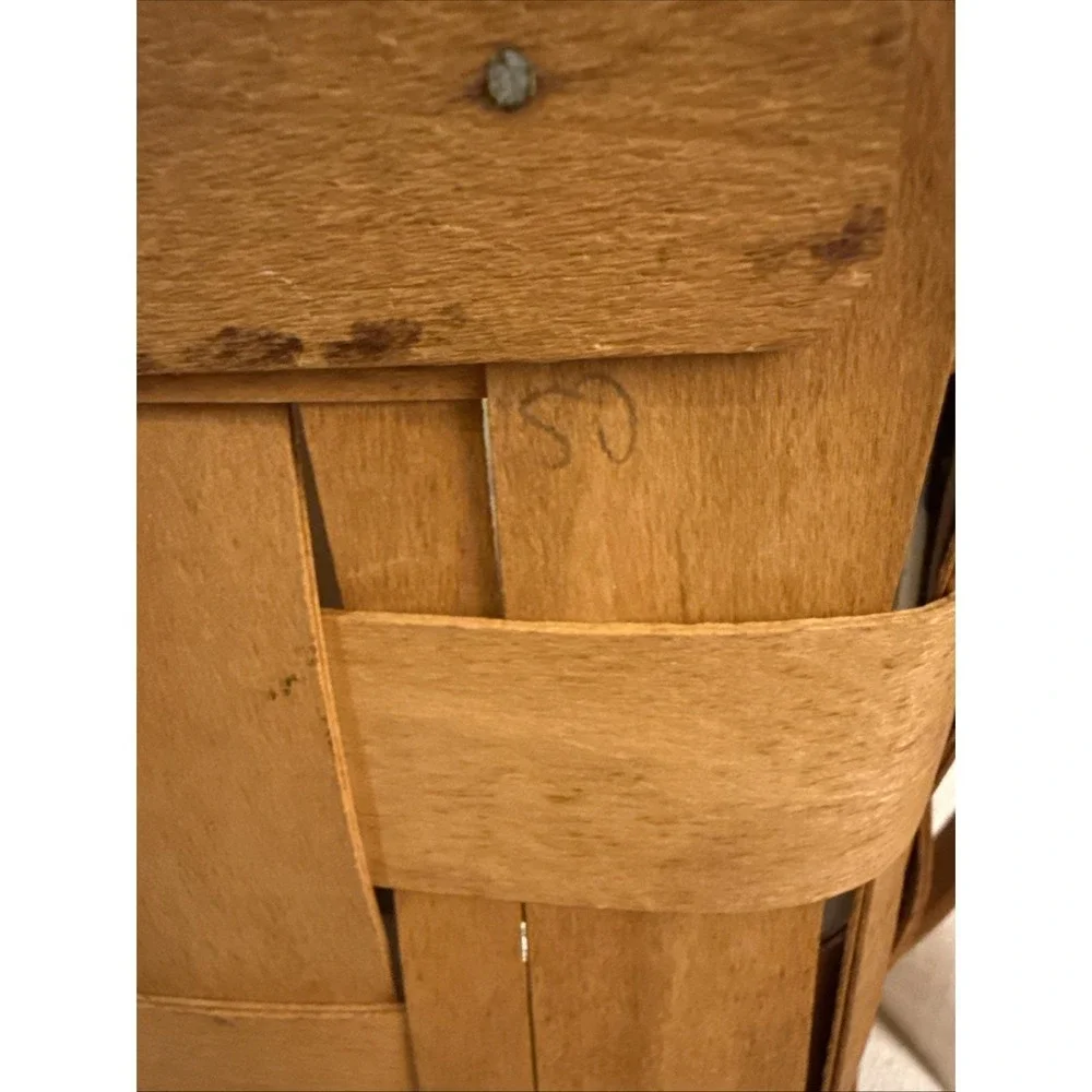 Longaberger 1992 All American Market Basket, Wooden Divider  & Protector‎